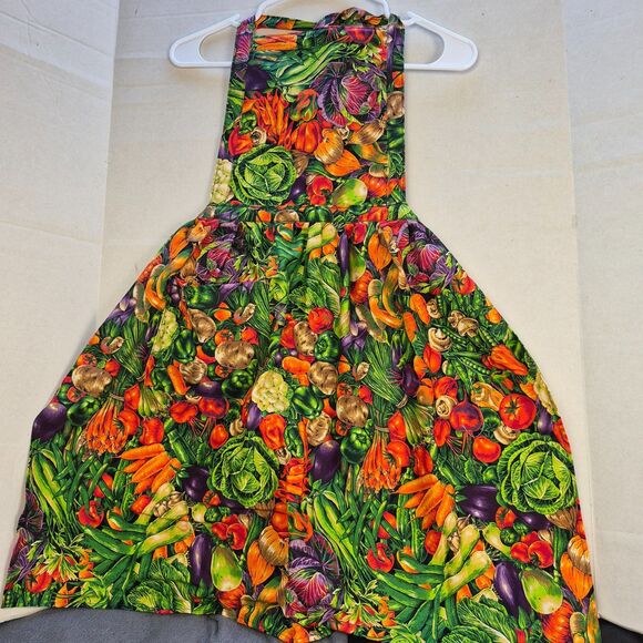Now Designs by San Francisco Ca. Multi-color Vegetable Apron. - Picture 5 of 9